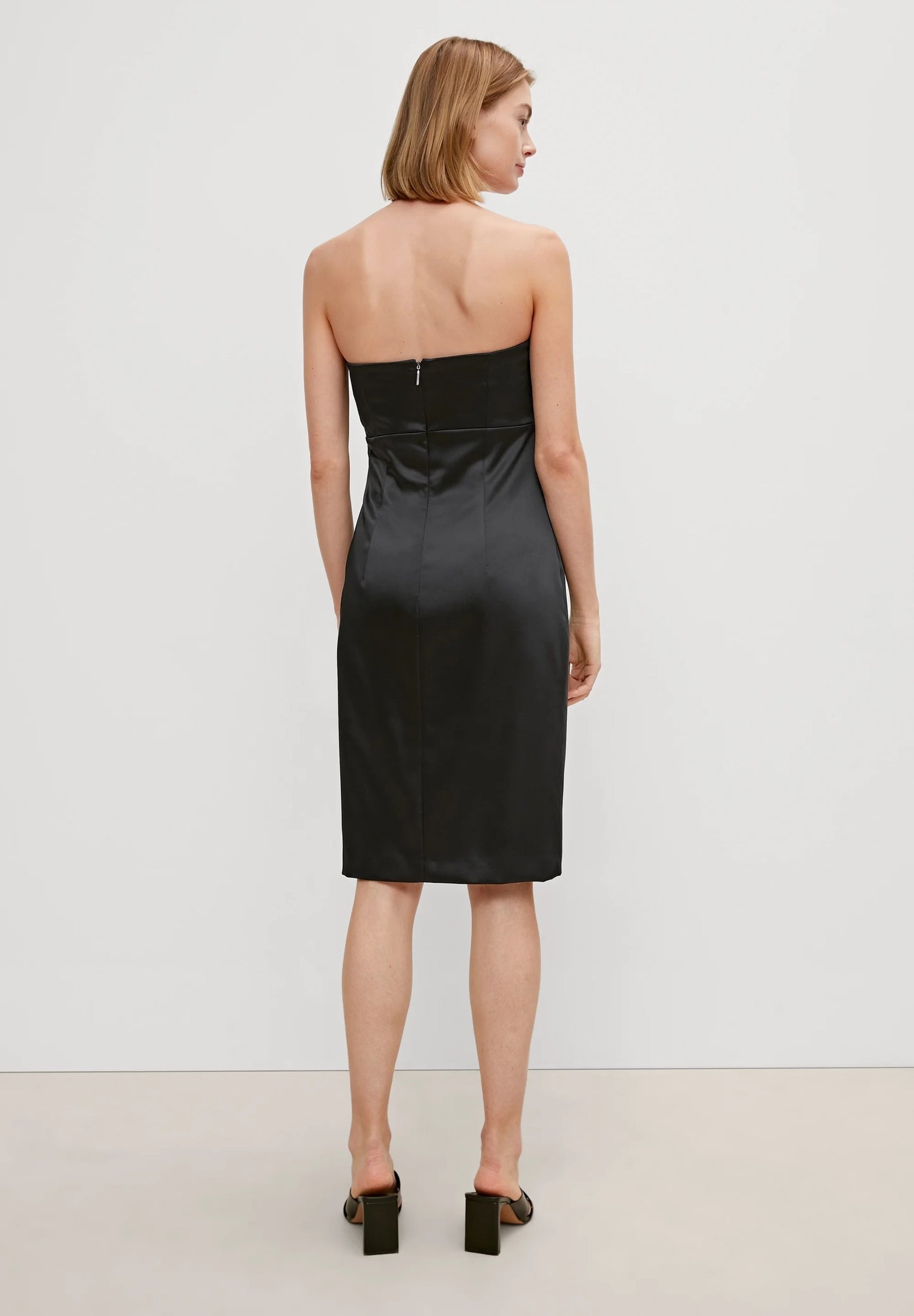 Cocktail dress / Party Dress - Comma