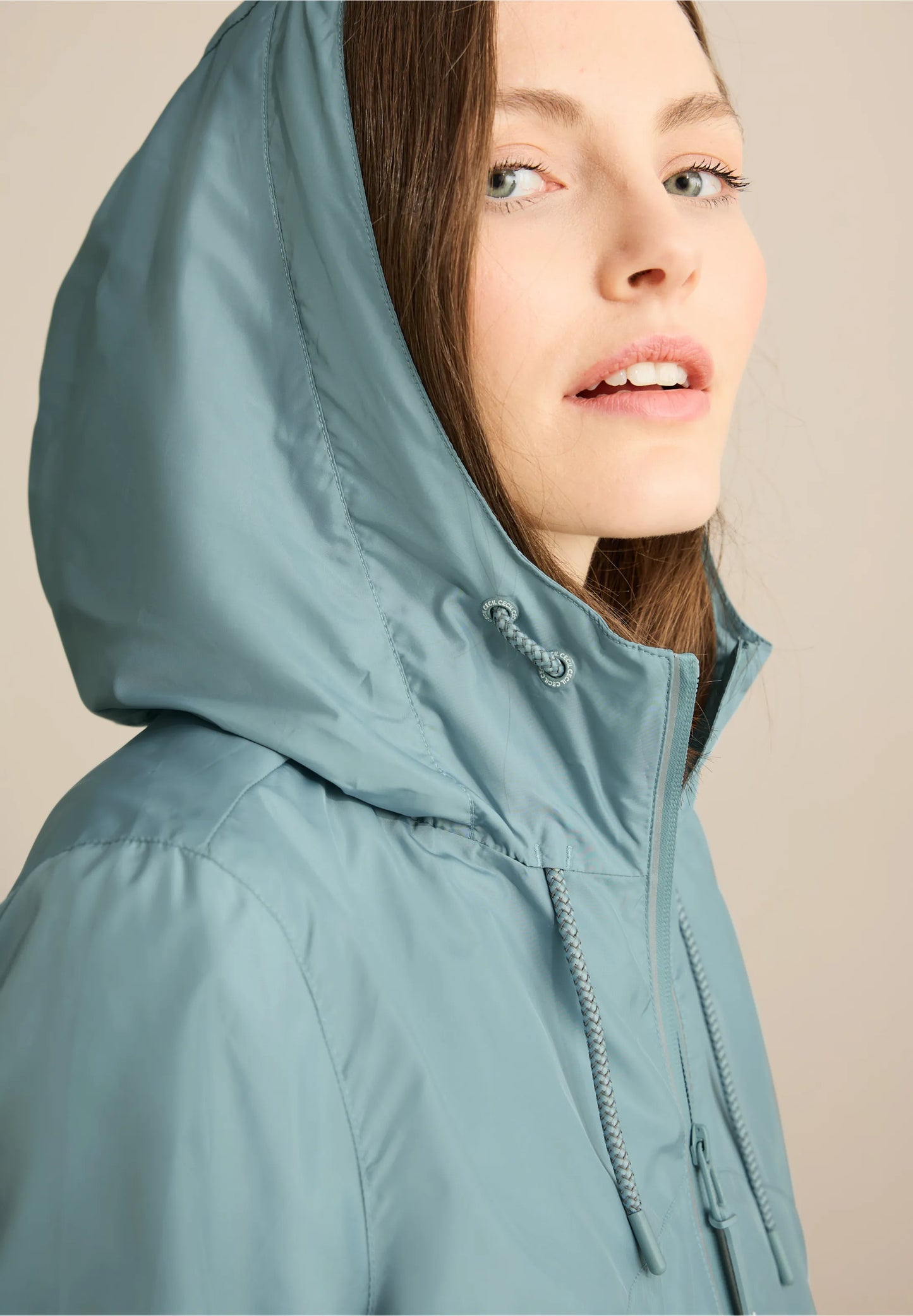 Lightweight Hooded Windbreaker Jacket