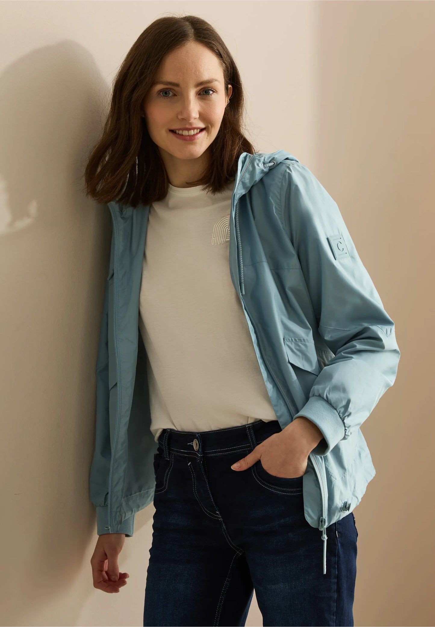 Lightweight Hooded Windbreaker Jacket