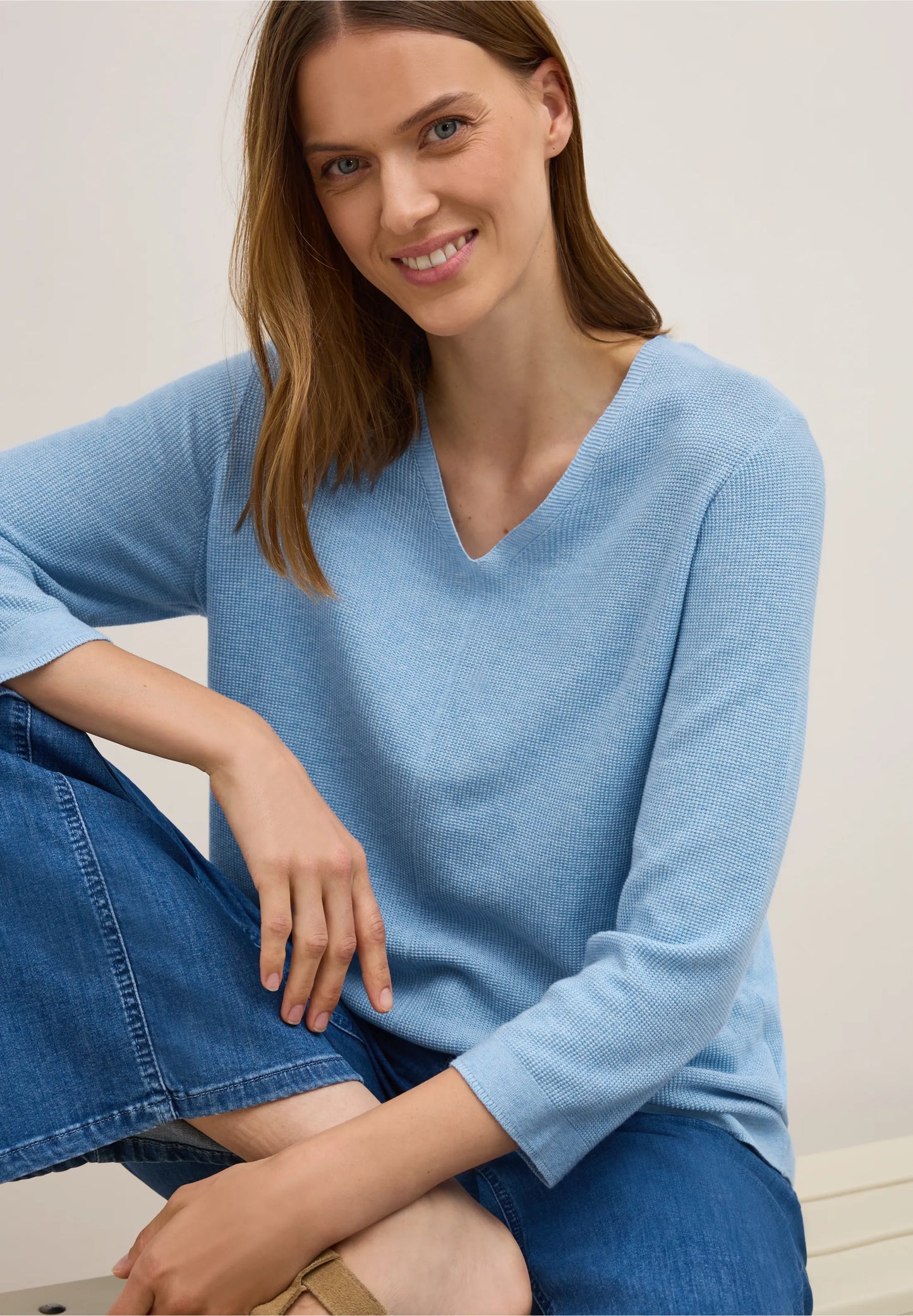 Textured V-Neck Knit Sweater, Whisper Blue Melange