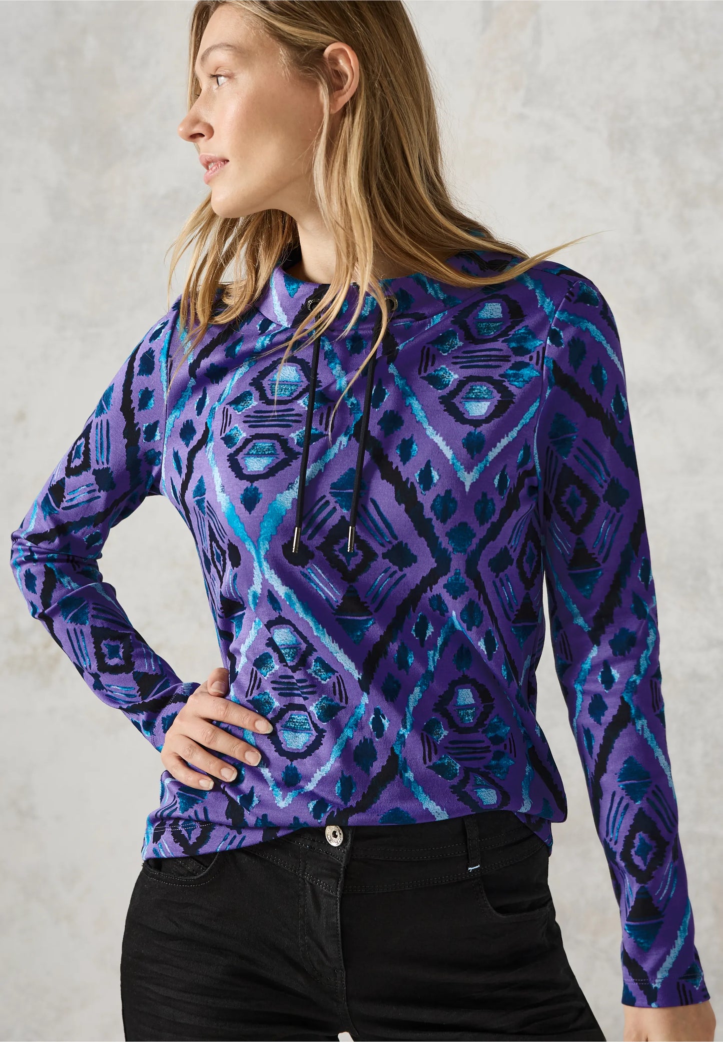 Long Sleeve Shirt with Print