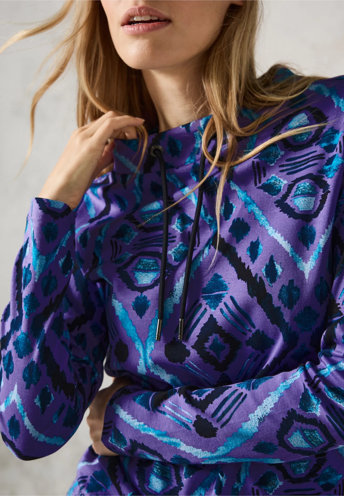 Long Sleeve Shirt with Print