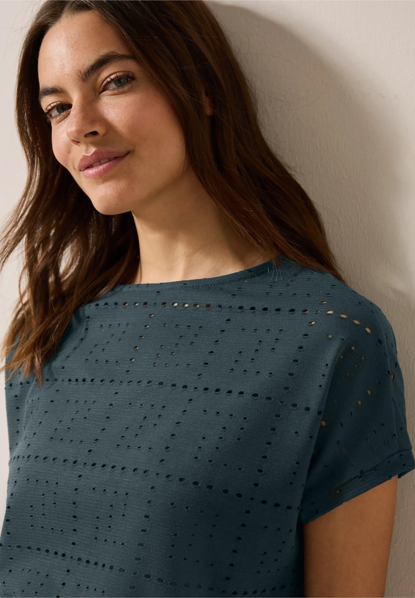 Casual T-Shirt with A Perforated Design, Charcoal