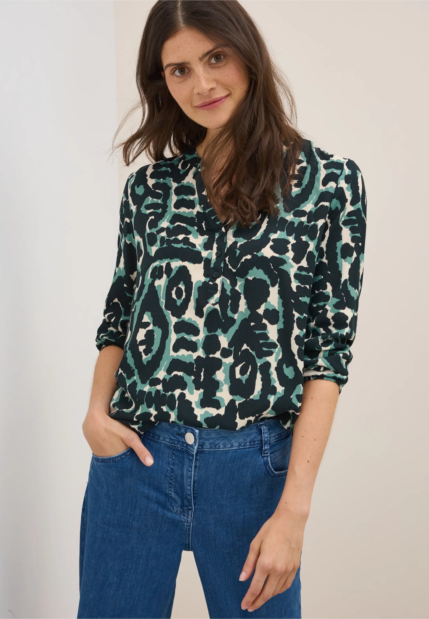 Graphic Print Shirt with Split Neck, Ink Green