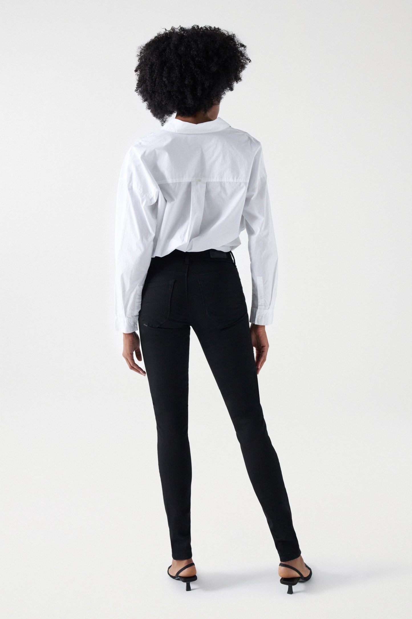Secret Push in Skinny True Black Jeans