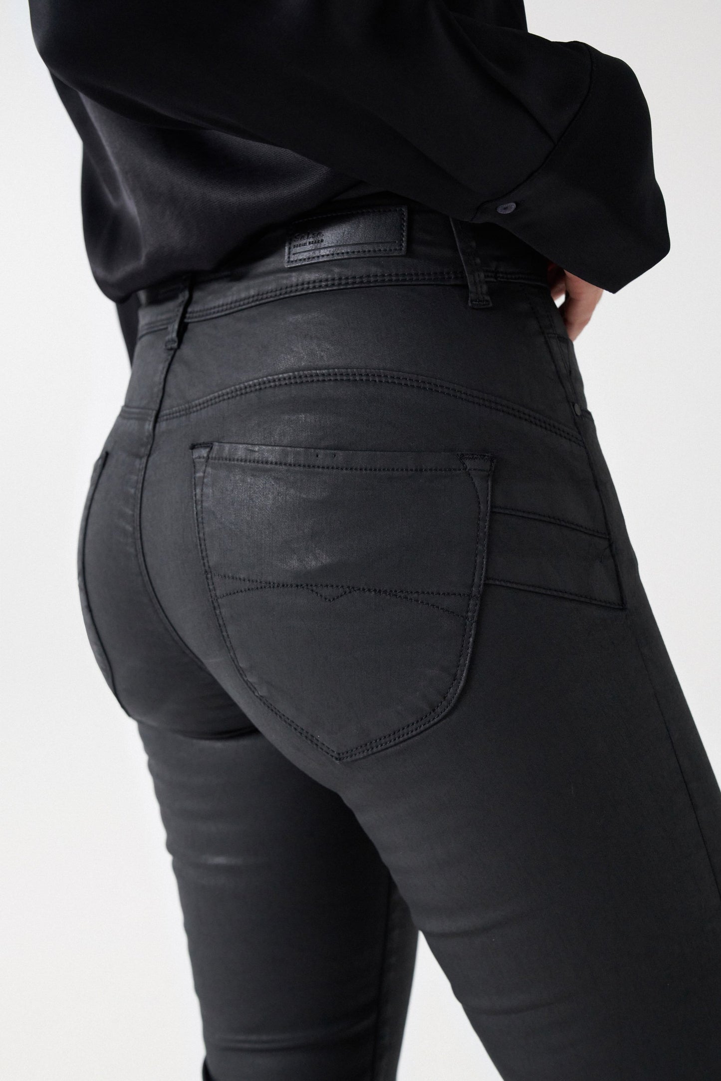 Secret Push in Jeans In Coating