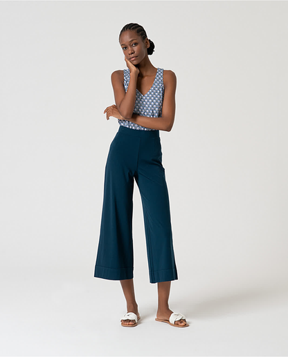 Solid Stretch Cropped Trousers