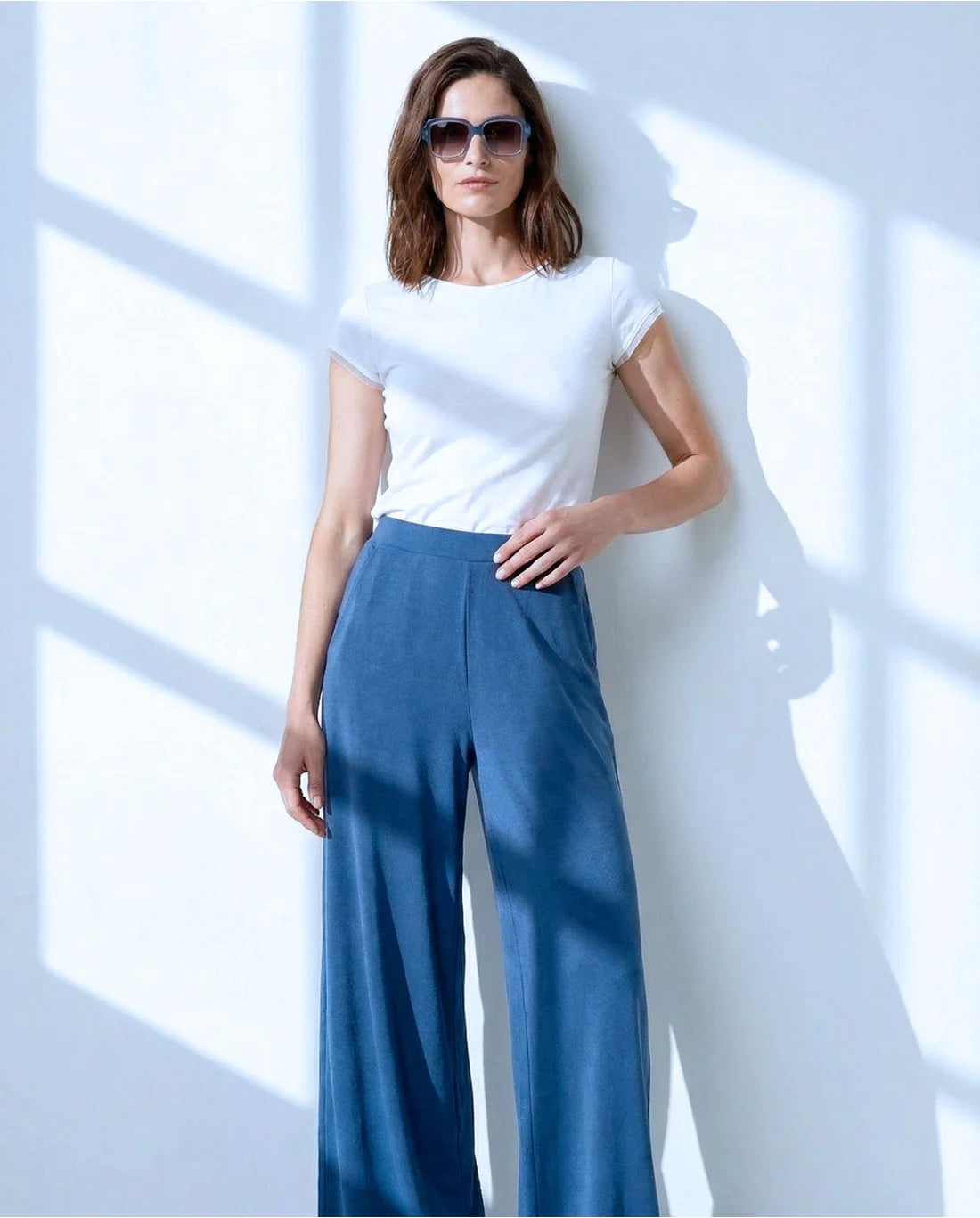 Wide Leg Stretch Trousers