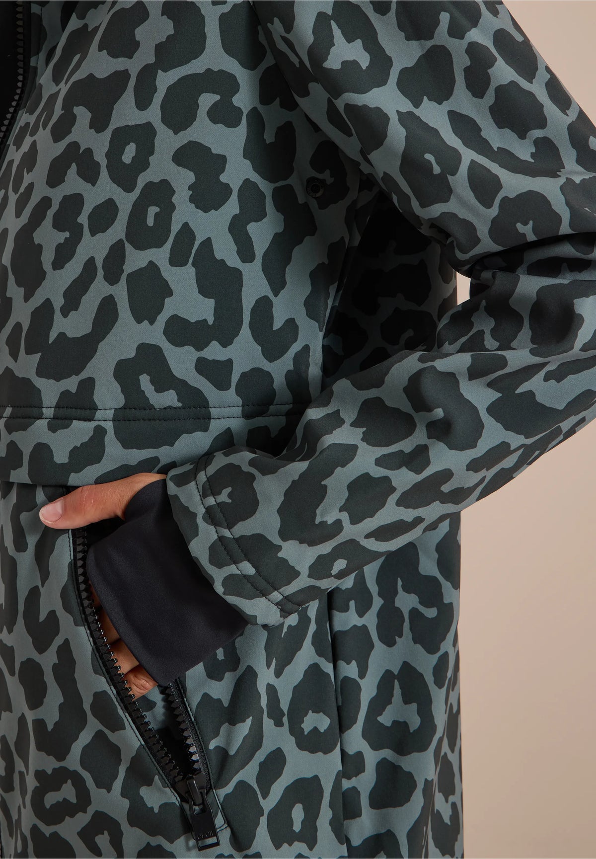 Leopard Print Water-Repellent Softshell Coat
