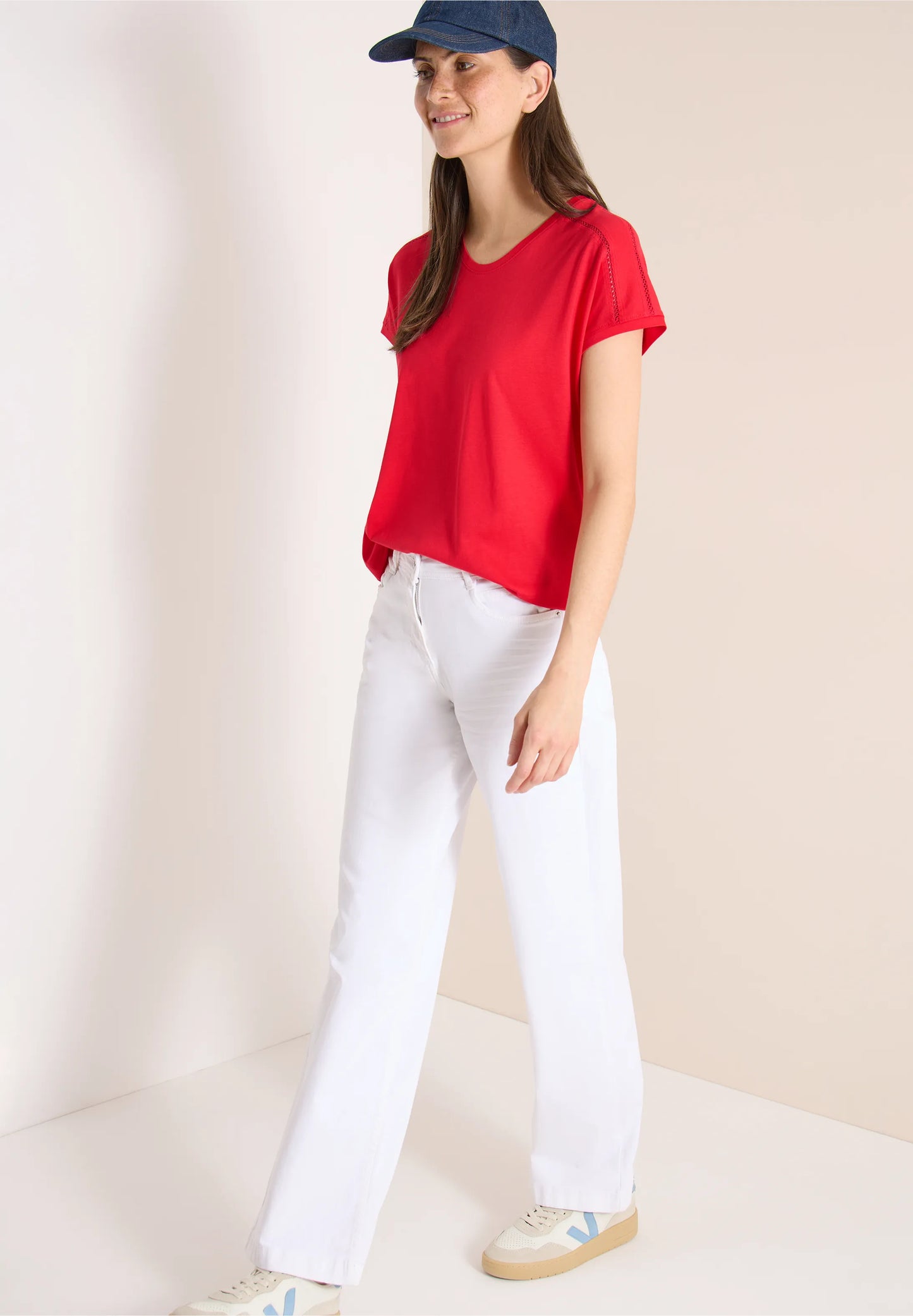 V-Neck T-Shirt with Lace Detail, Red