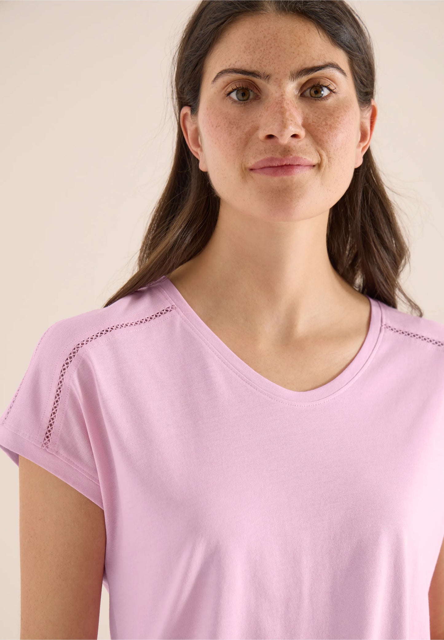 V-Neck T-Shirt with Lace Detail, Pink