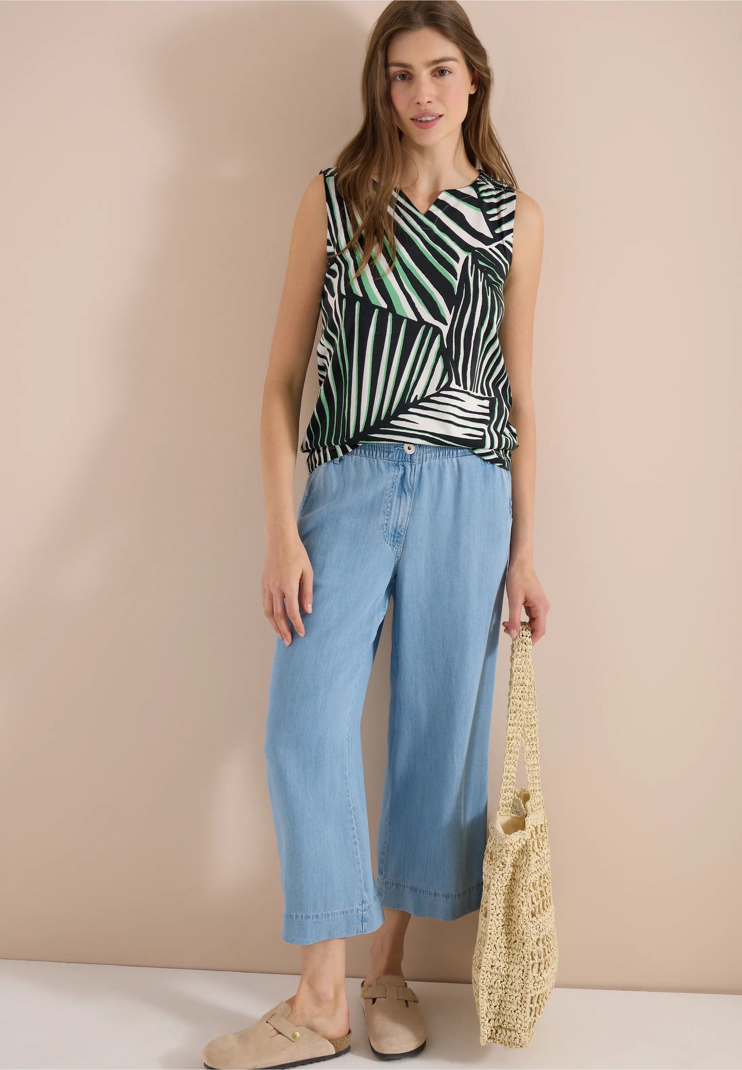 Sleeveless Tropical Print Cotton Top