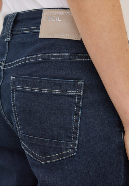 Rinsed Straight Leg Jeans