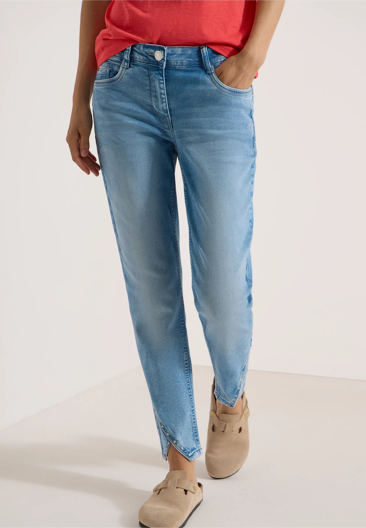 Light Blue Straight Leg Jeans with Stud Detail