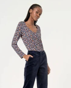 Printed V-Neck Long Sleeve Top