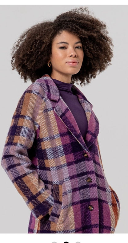 Surkana purple check long coat detail view