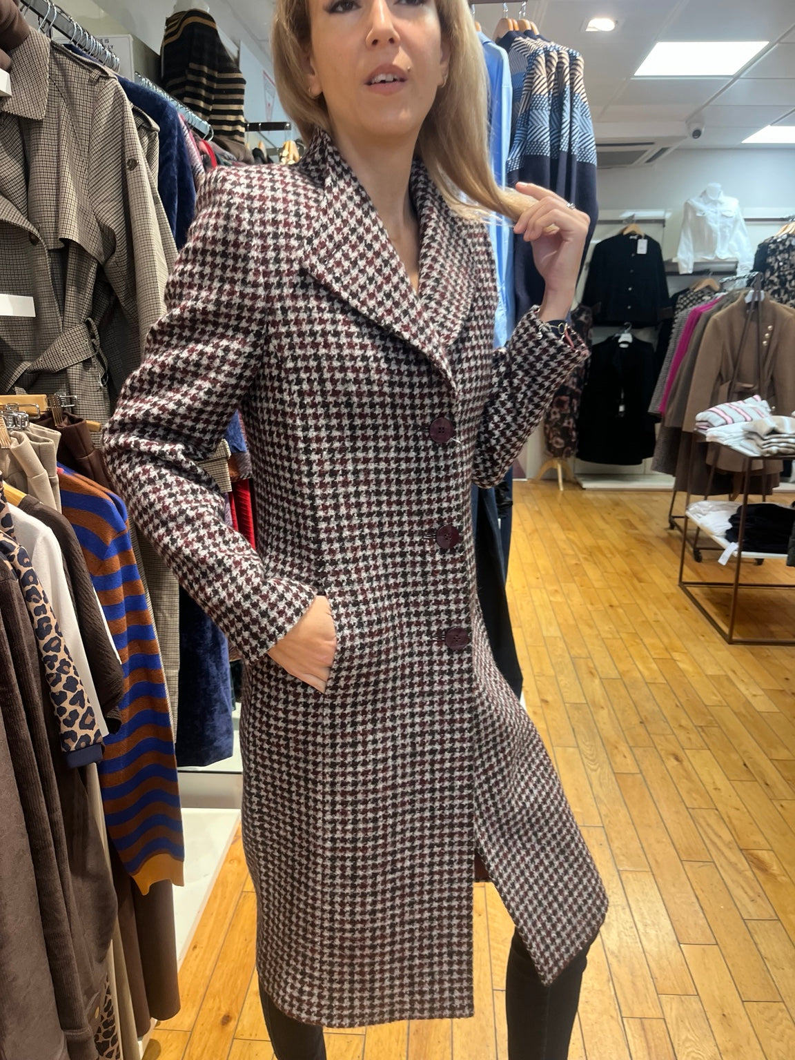 Women's burgundy and cream houndstooth long coat – detail view